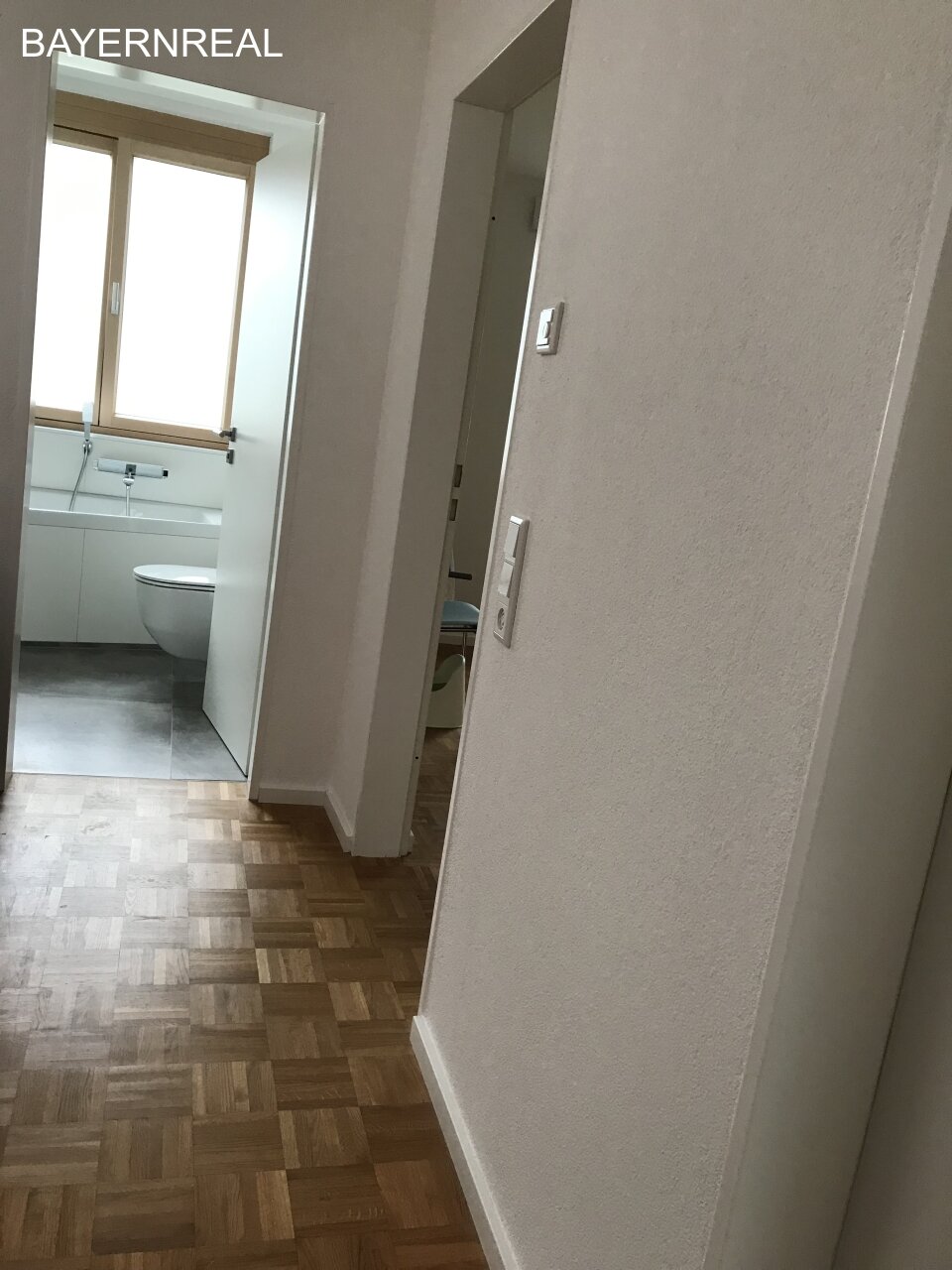 Komplett und hochwertig saniertes sehr schönes Reihenhaus zu vermieten!