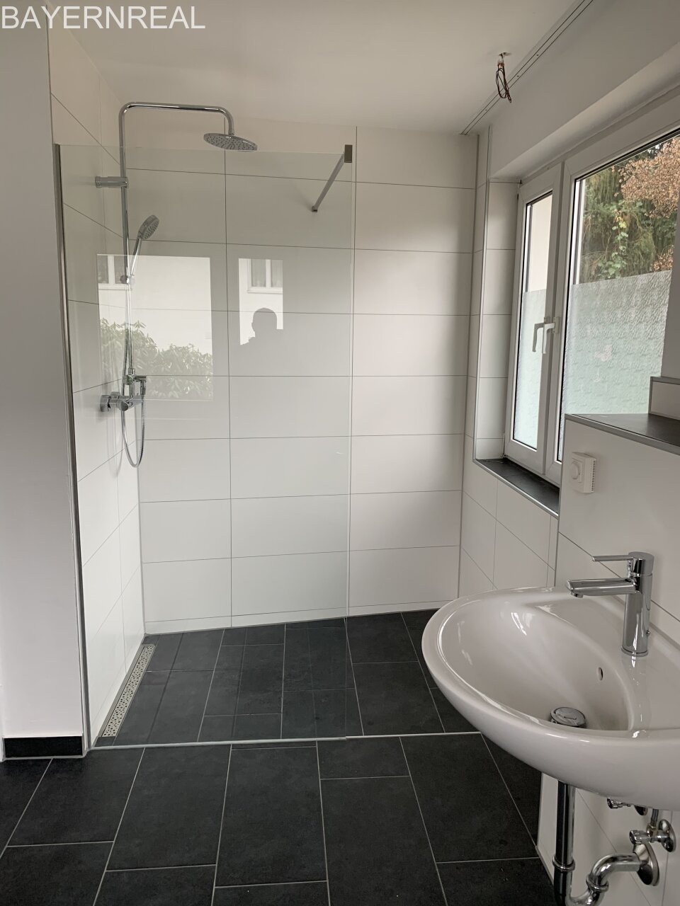 Badezimmer-Wohnung(Anbau)